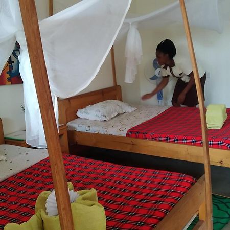 The Elephant Home Katunguru المظهر الخارجي الصورة