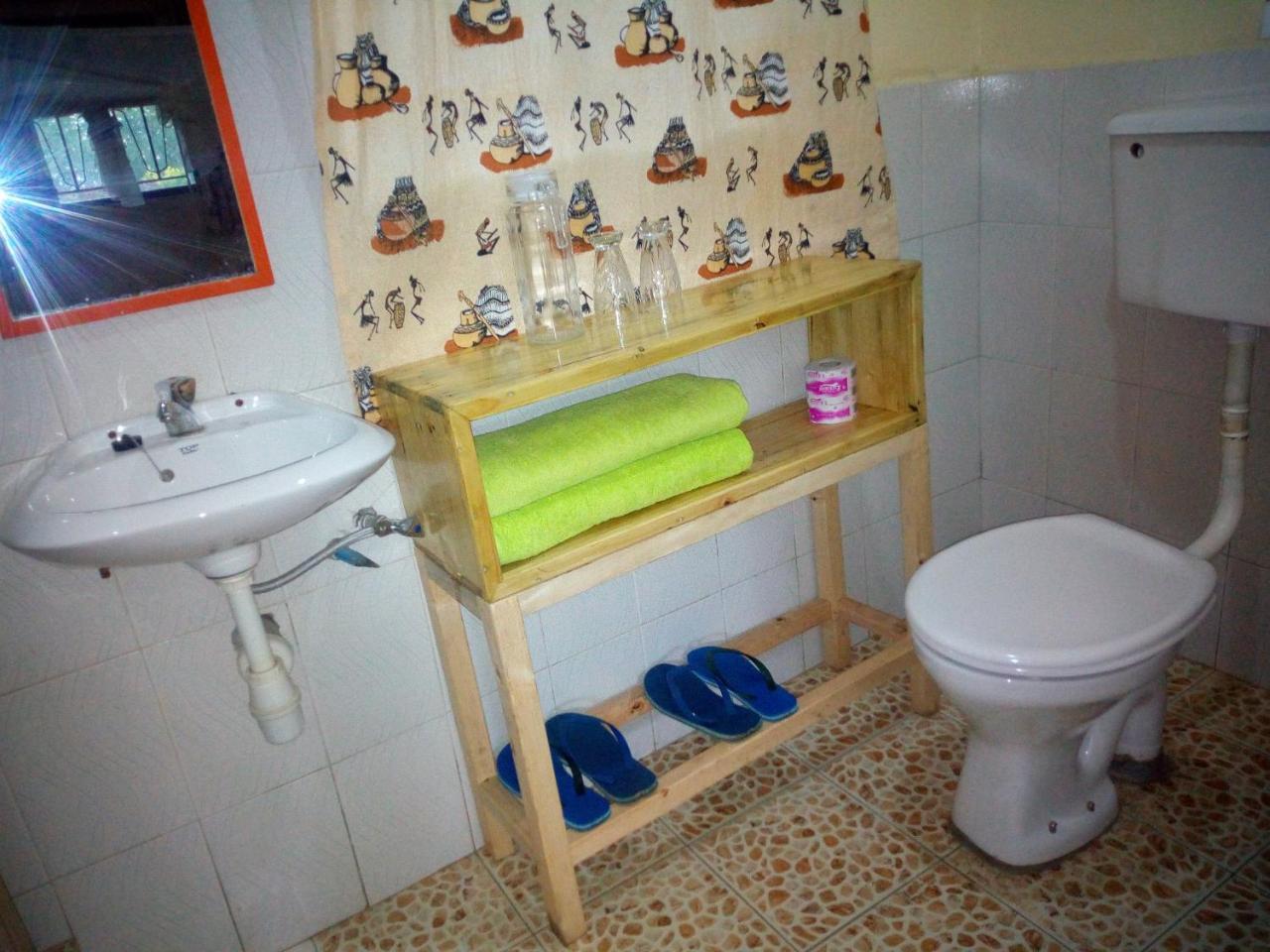 The Elephant Home Katunguru المظهر الخارجي الصورة