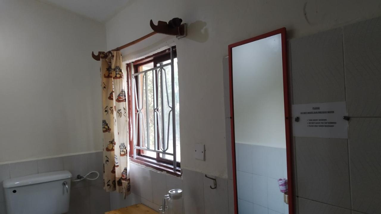 The Elephant Home Katunguru المظهر الخارجي الصورة